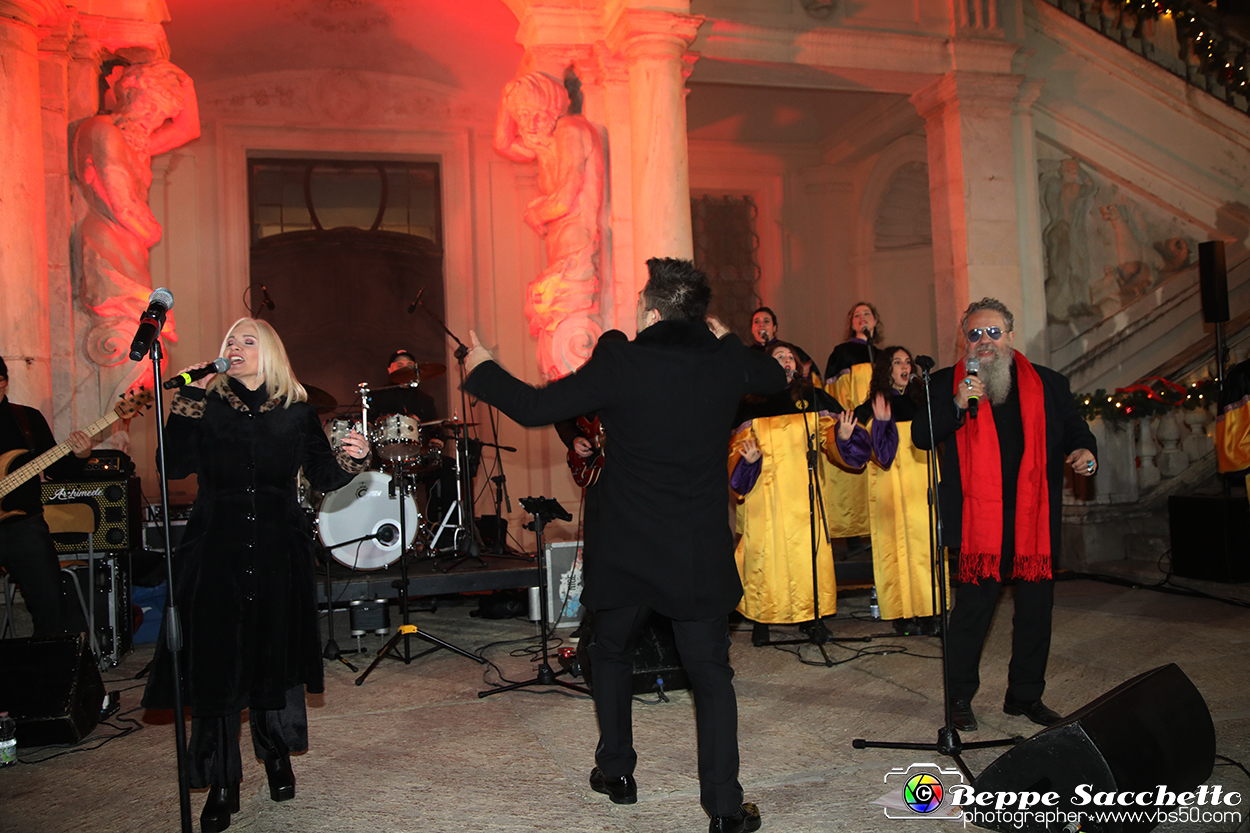 VBS_4391 -  Il Magico Paese di Natale 2024 - Spettacolo di Inaugurazione a Govone.jpg